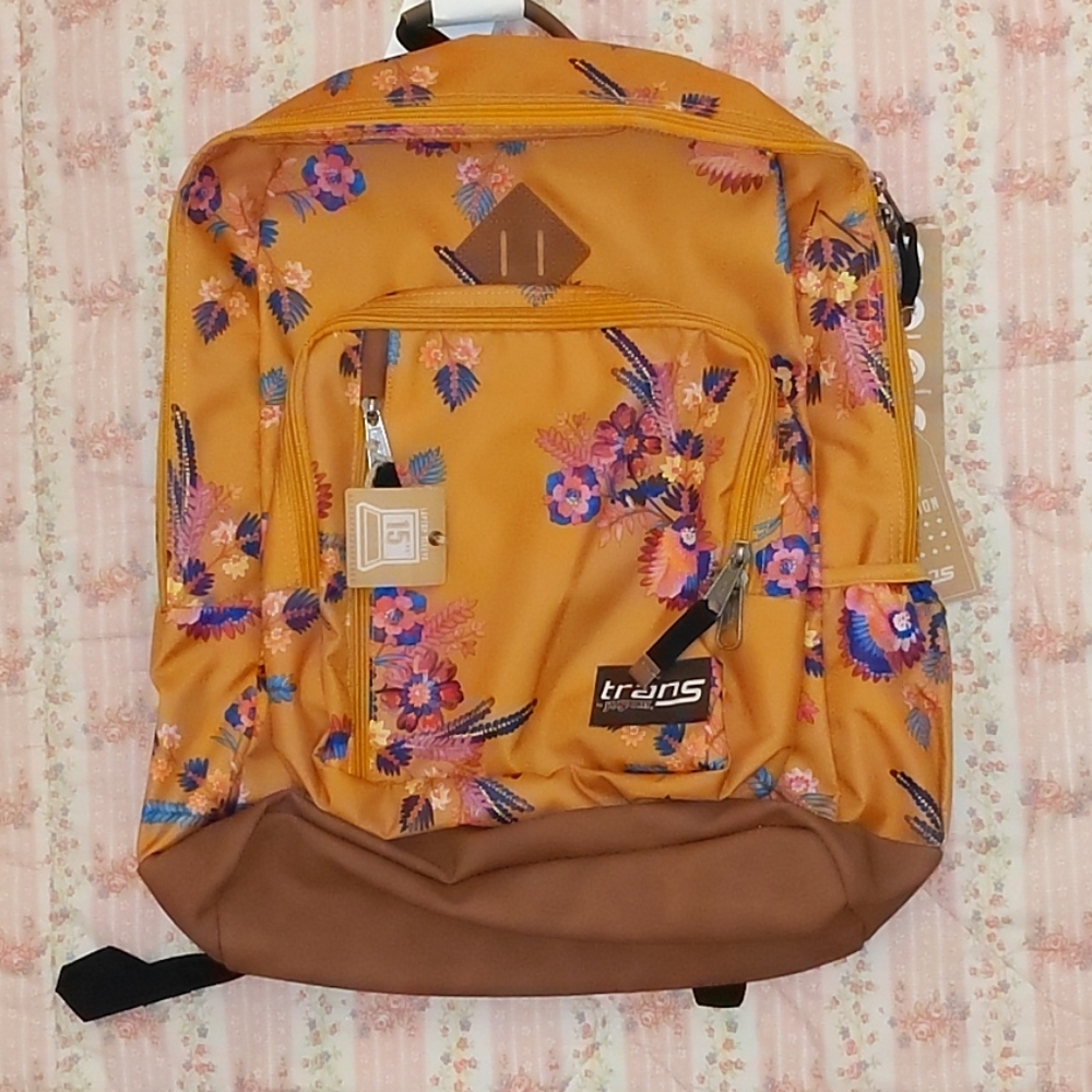 They Still Make Jansport Backpacks!? 🆒🎒